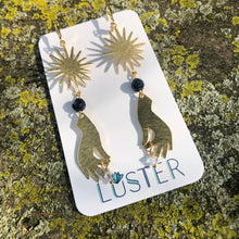 Load image into Gallery viewer, Catch a Falling Star Lightweight Statement Earrings