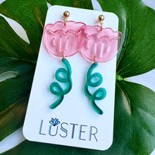 Load image into Gallery viewer, Garden Flower Lightweight Earrings
