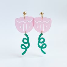 Load image into Gallery viewer, Garden Flower Lightweight Earrings
