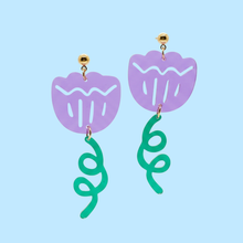 Load image into Gallery viewer, Garden Flower Lightweight Earrings

