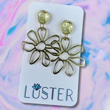 Load image into Gallery viewer, Happy Flower Brass Earrings
