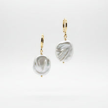 Load image into Gallery viewer, Coin Pearl Drop Earrings
