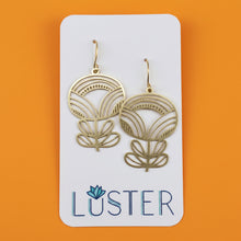 Load image into Gallery viewer, Brass Mod Retro Flower Earrings
