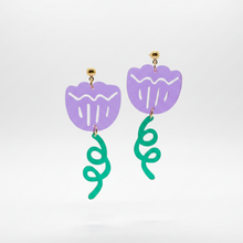 Load image into Gallery viewer, Garden Flower Lightweight Earrings
