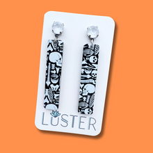 Load image into Gallery viewer, Spooky Skeleton Earrings
